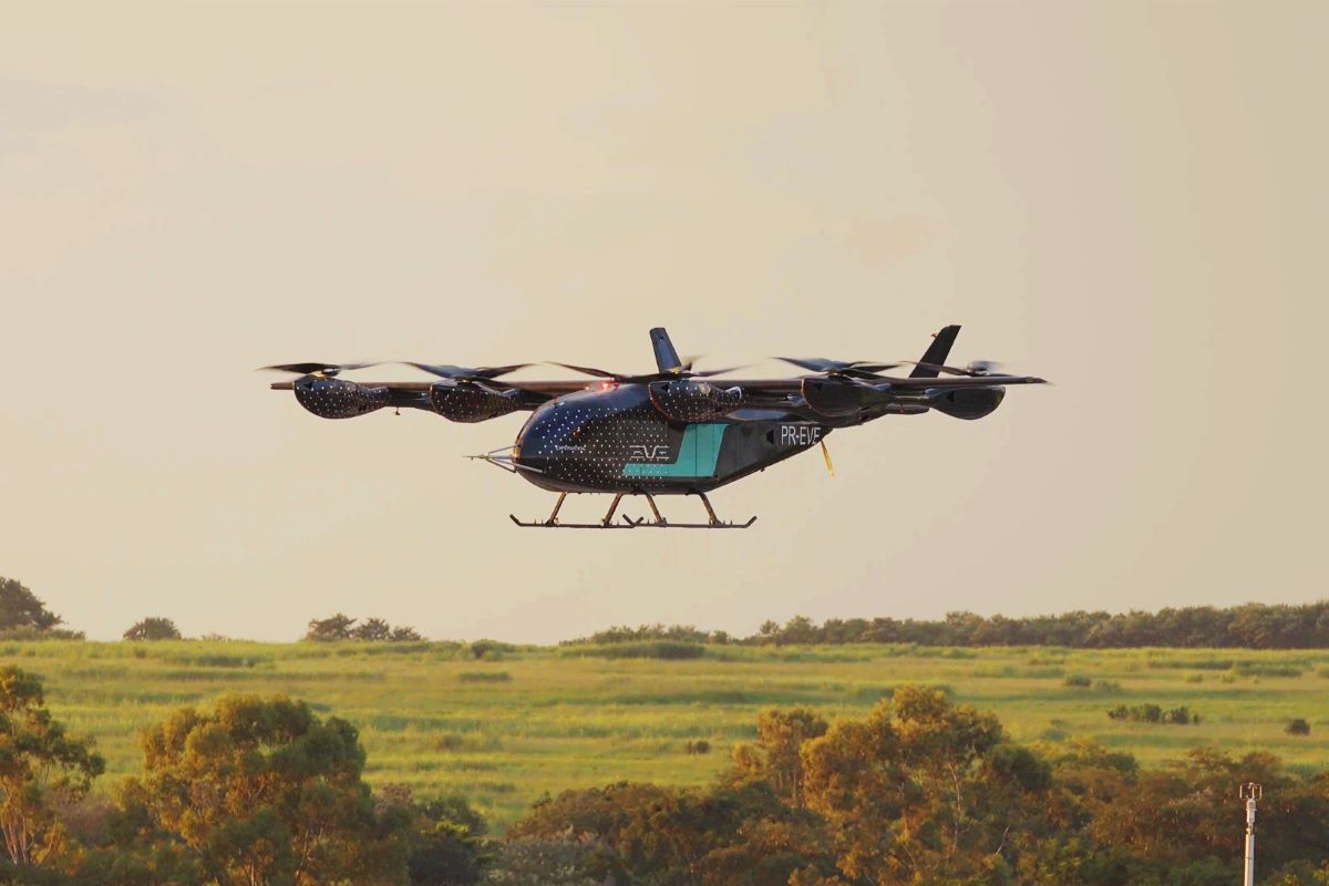 Eve Air Mobility наращивает темпы лётных испытаний, успешно выполнив 50 полётов