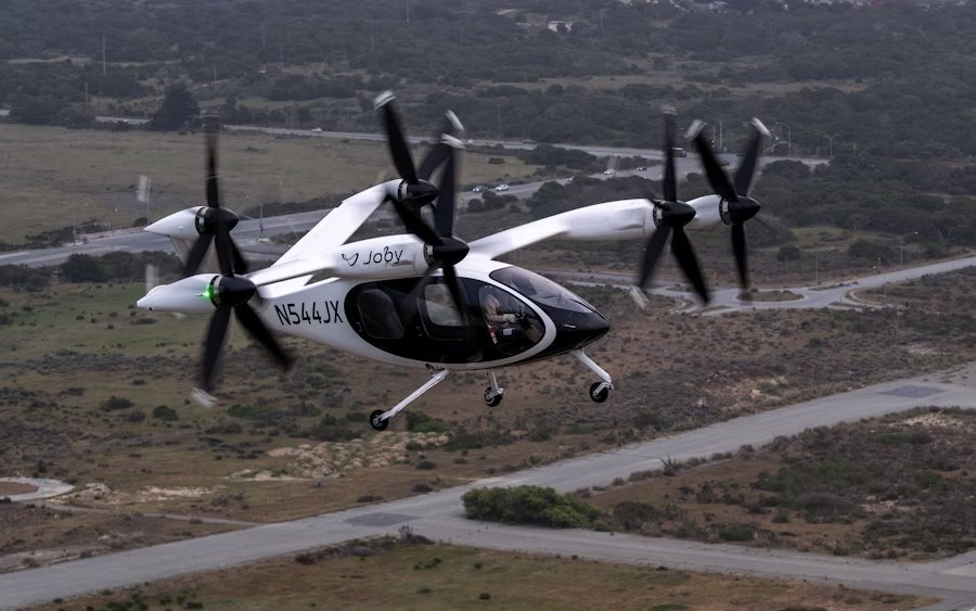 Joby начинает переходные полеты eVTOL с пилотами на борту
