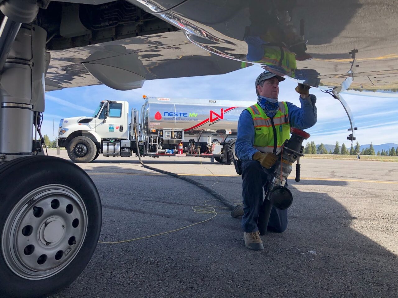 Цены на авиатопливо в декабре немного снизились