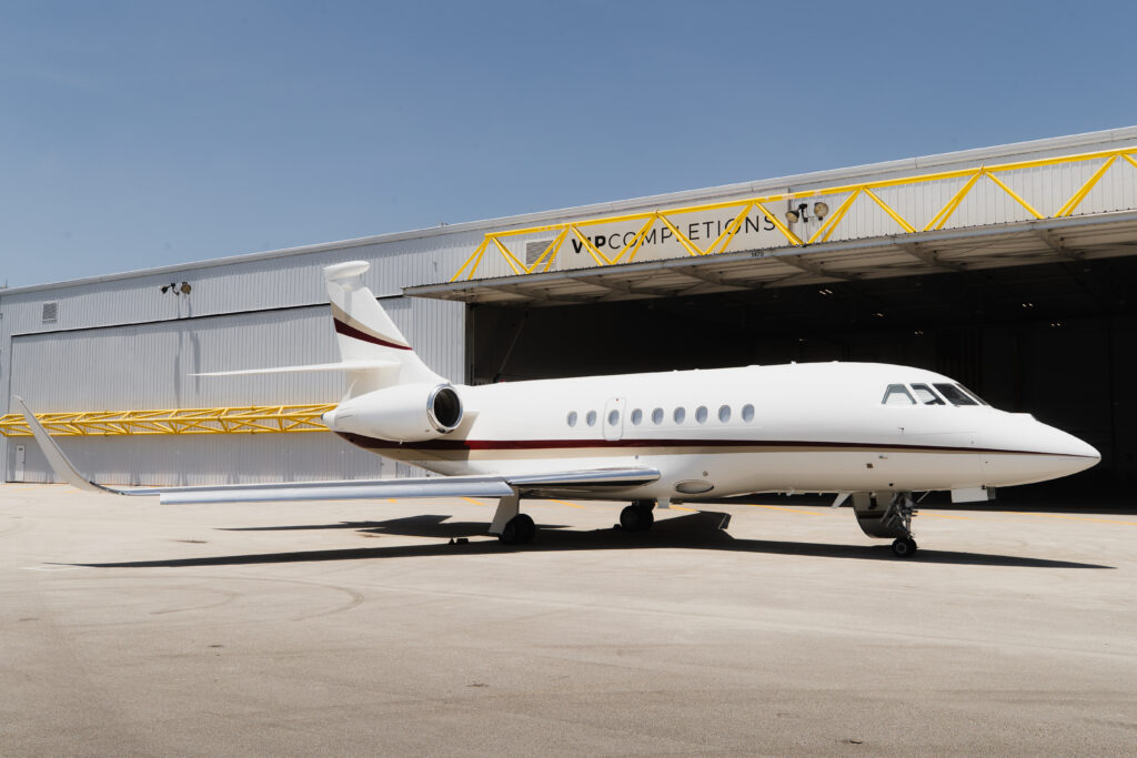 VIP Completions передала заказчику модернизированный Dassault Falcon 2000EX EASy
