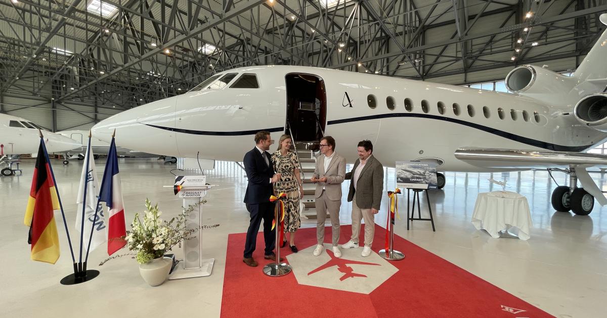 Luminair получил первый из трёх самолётов Dassault Falcon 900LX