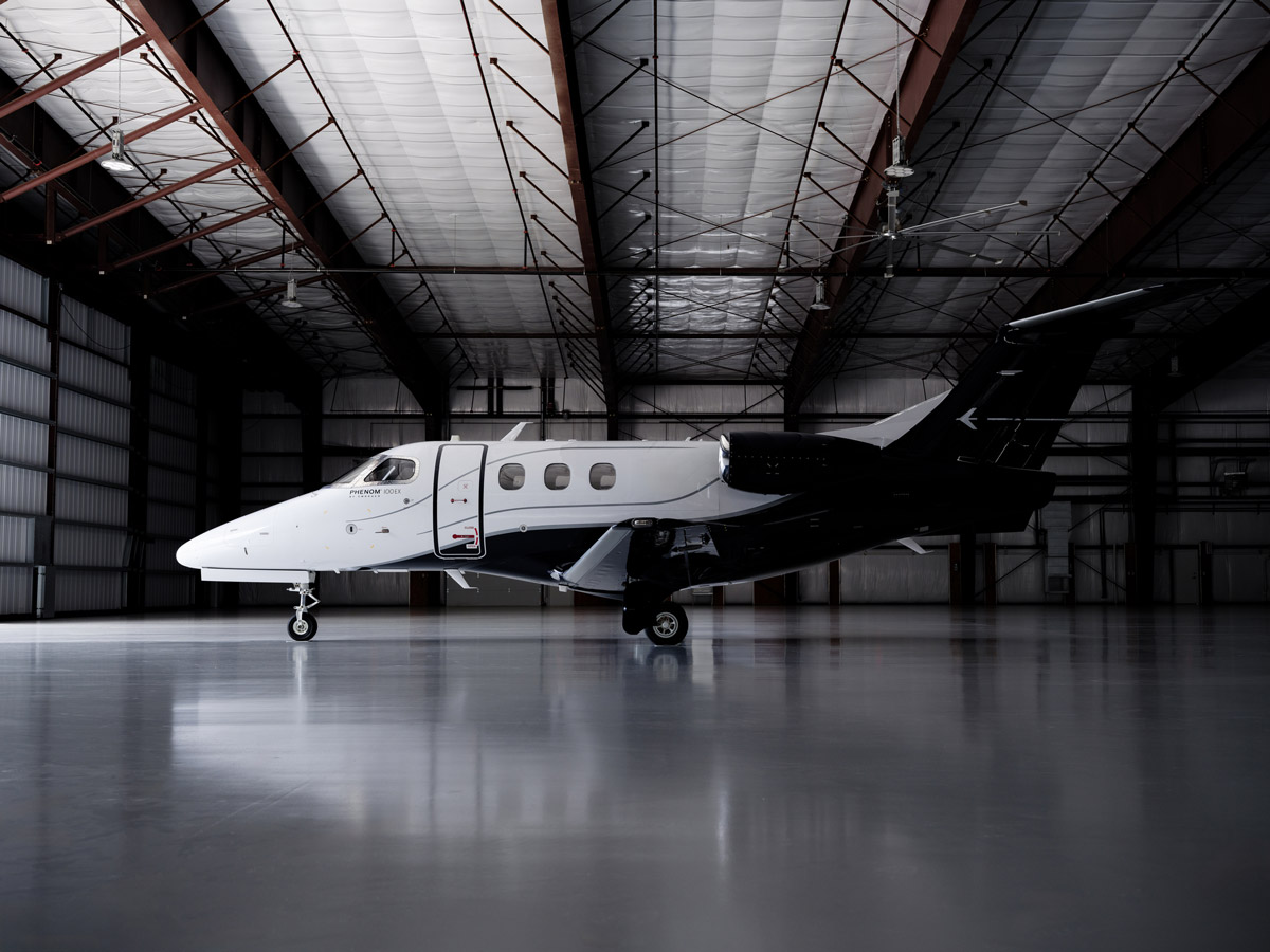 Embraer представил обновленный Phenom 100, сохранив цену