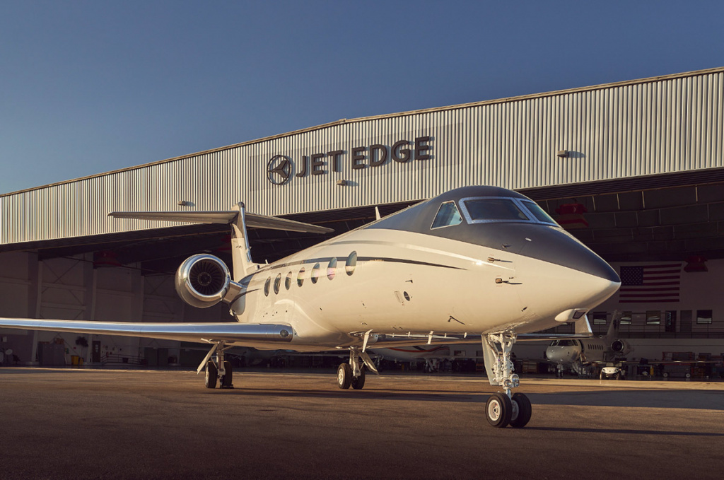 KKR вновь инвестирует в Jet Edge International