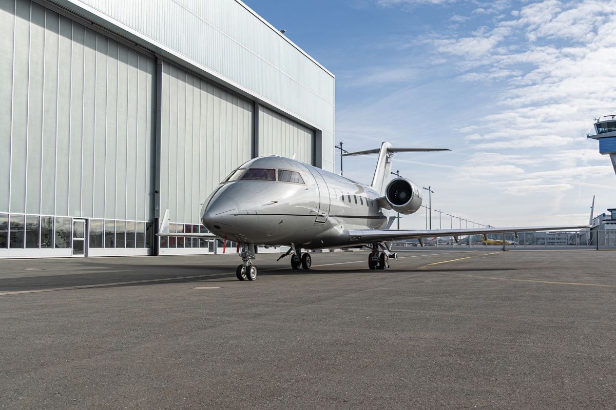 FAI    Challenger 604