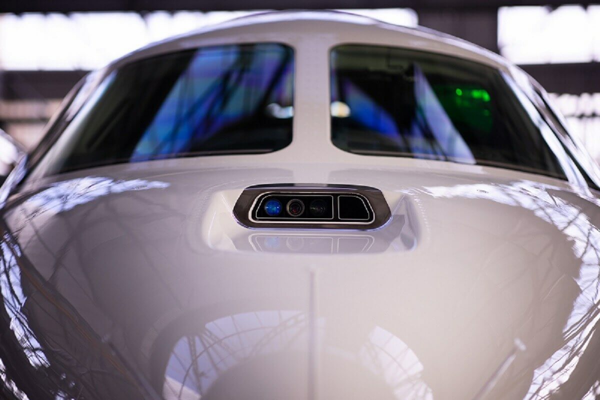 Universal Avionics получает возможность ремонта FalconEye