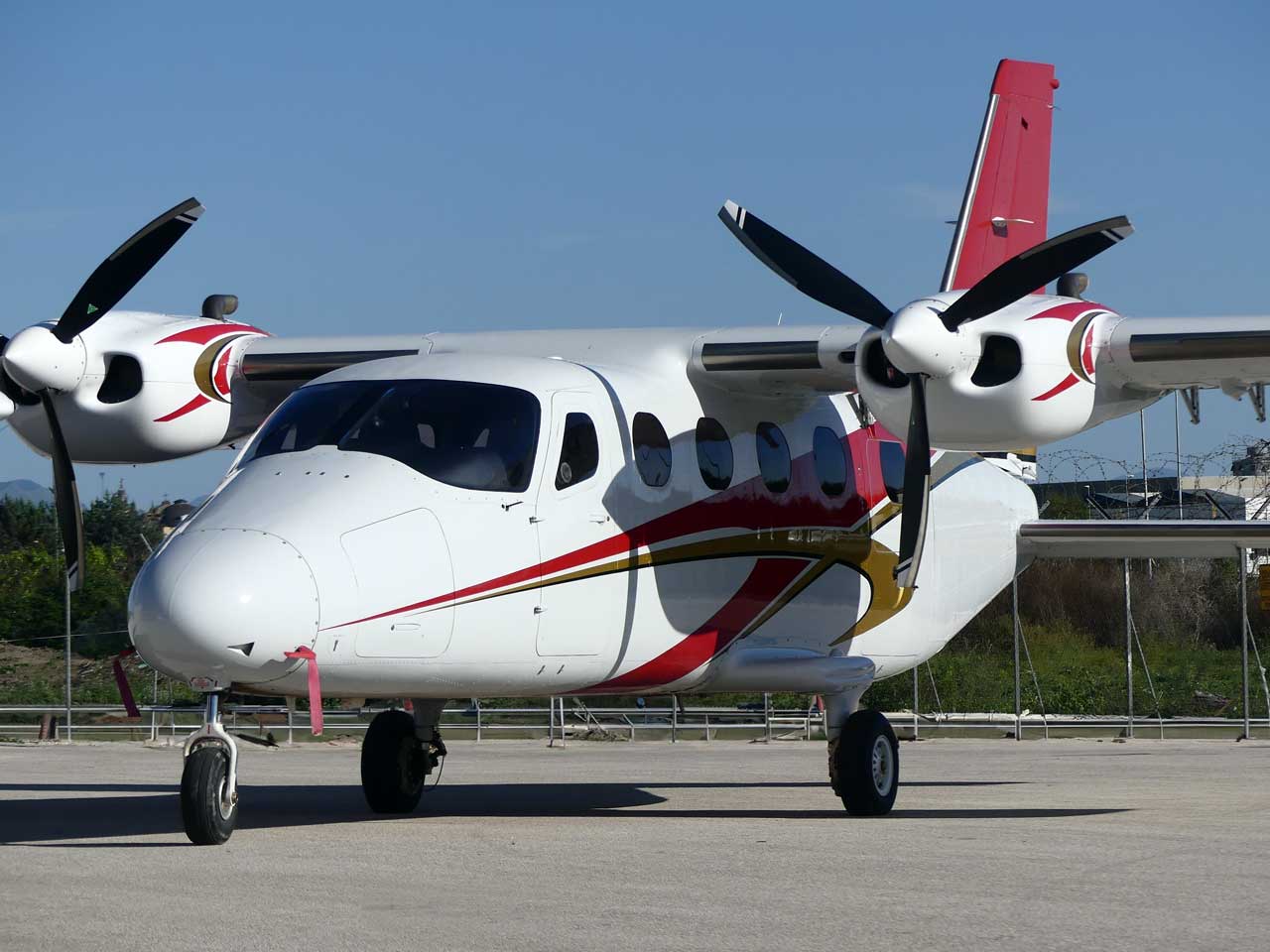 Tecnam получил европейскую сертификацию для P2012 STOL