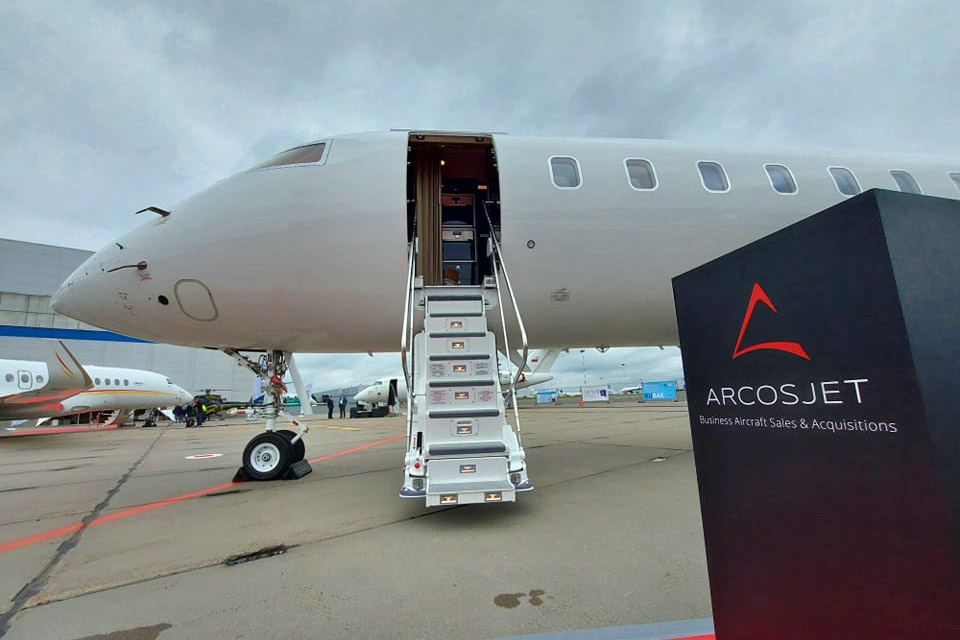 ArcosJet представляет на выставке RUBAE-2021 бизнес-джет Global 6500