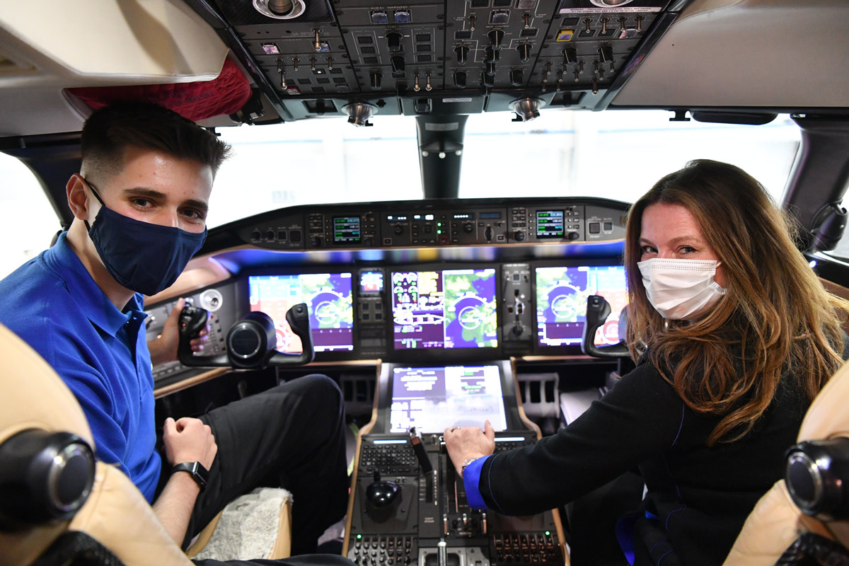 Bombardier вкладывает в персонал