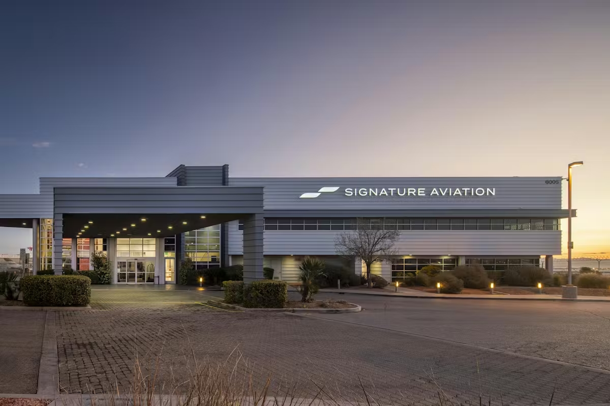 Signature Aviation сотрудничает с Airshare