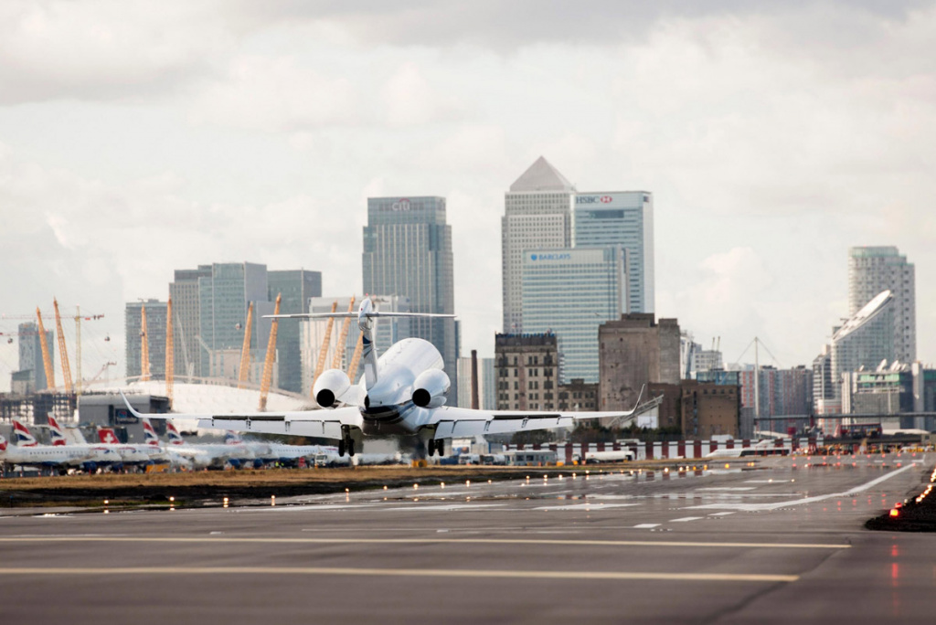 Аэропорту London City «режут» трафик