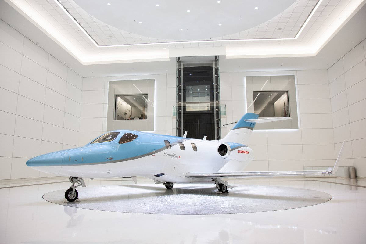 Honda Aircraft поставил первый HondaJet Elite S