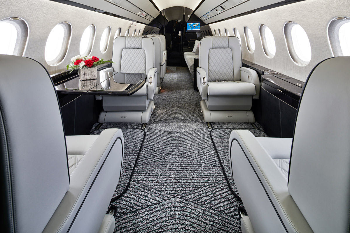 Duncan Aviation «оживил» возрастной Falcon 2000EX