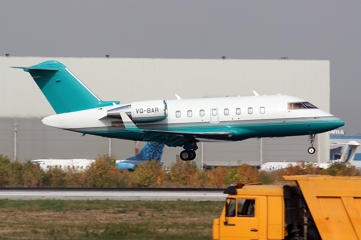 Comlux KZ вводит в эксплуатацию Challenger 605