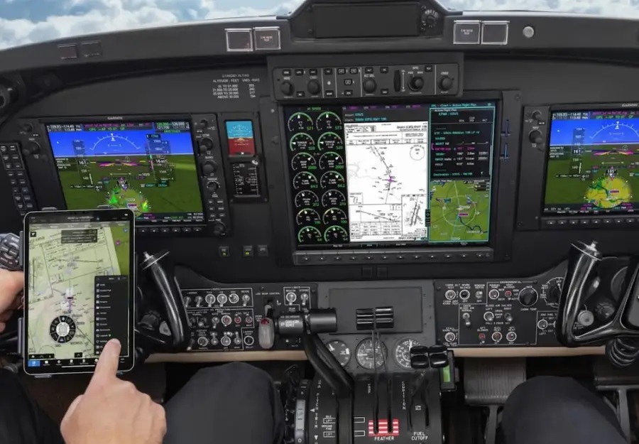 На Beechcraft King Air B200 впервые установили Garmin G1000 NXI