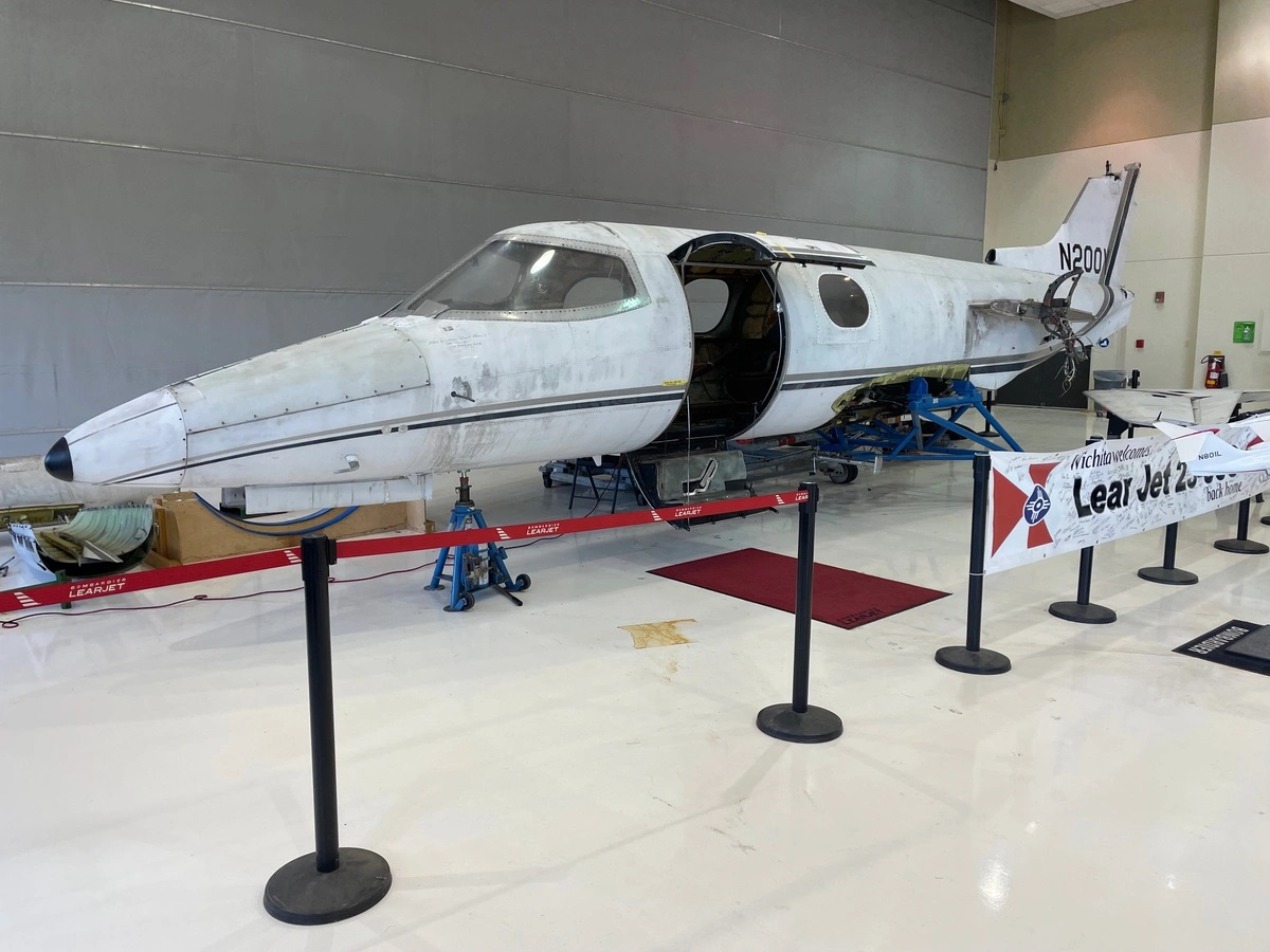 Bombardier предоставляет базу для проекта восстановления классического Learjet