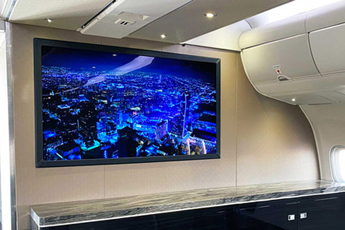 OLED-дисплеи пришли в мир бизнес-авиации