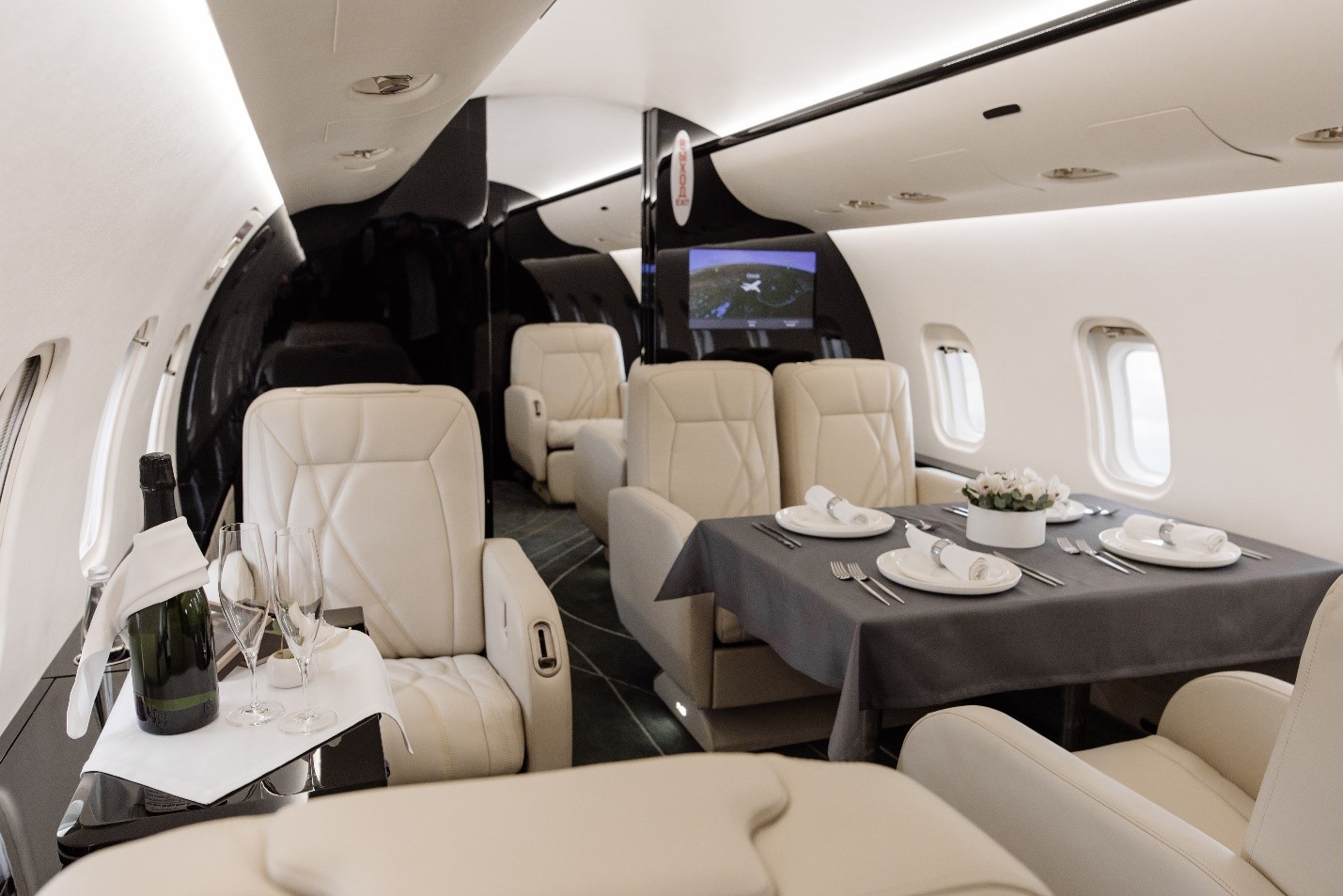 «Вельталь-авиа»: первый Challenger 850