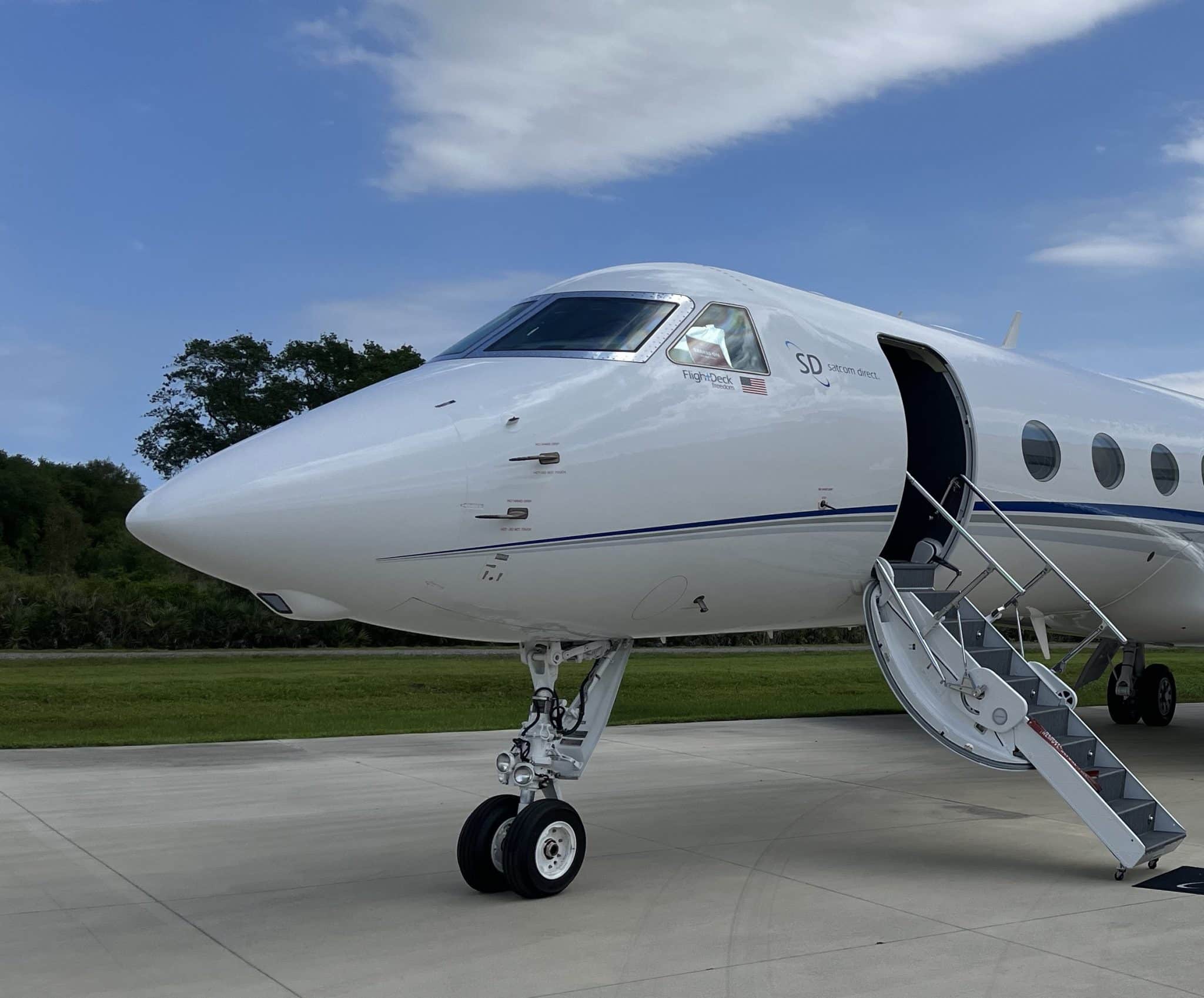 SD FlightDeck Freedom стала поставщиком связи по умолчанию для новых самолетов Gulfstream