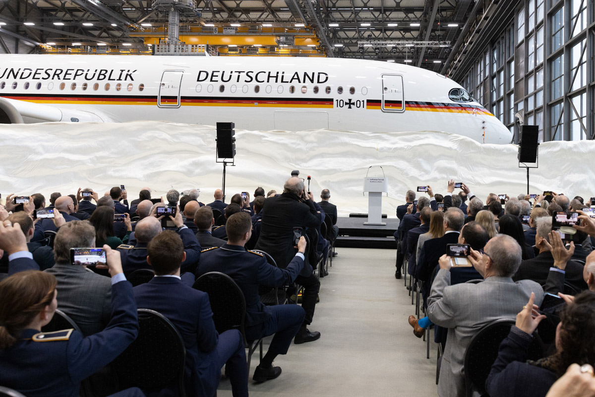 Lufthansa Technik передала ВВС Германии правительственный A350VIP