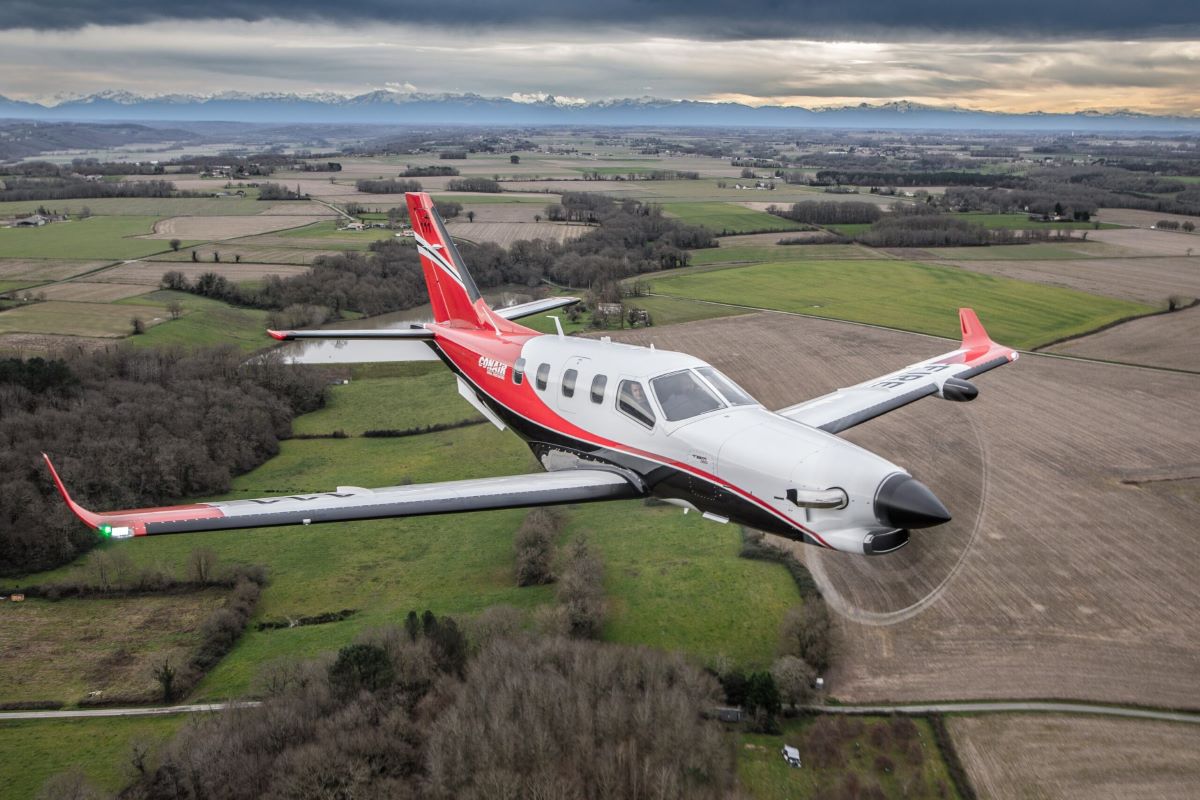 Daher поставила первые пожарные TBM 960 «birddog»