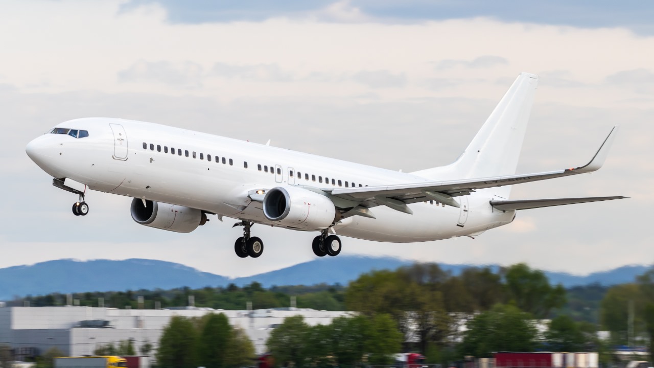 KlasJet получил канадский АОС