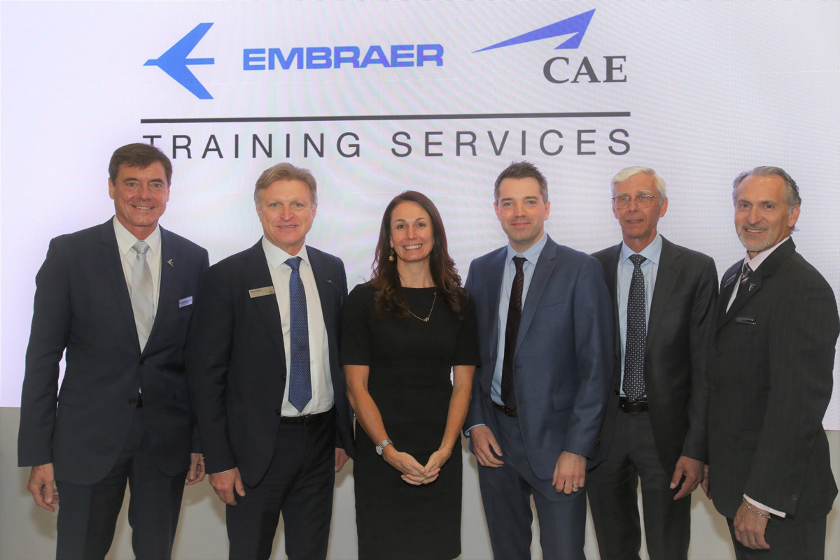 Embraer и CAE запускают новый полнопилотажный тренажер Phenom 300 для рынка США