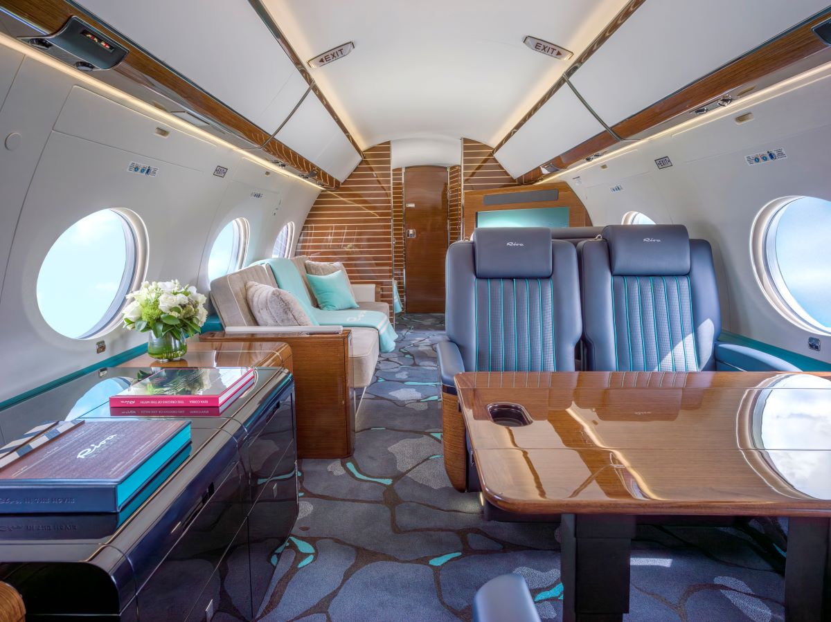 Flexjet представила эксклюзивный интерьер самолета и вертолета