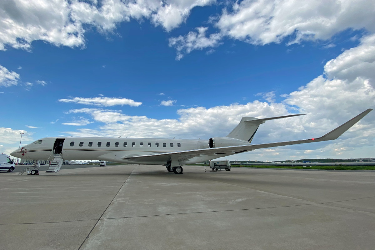 Бизнес-джет дальнего класса Global 7500 можно посмотреть в Пулково в дни ПМЭФ-2021