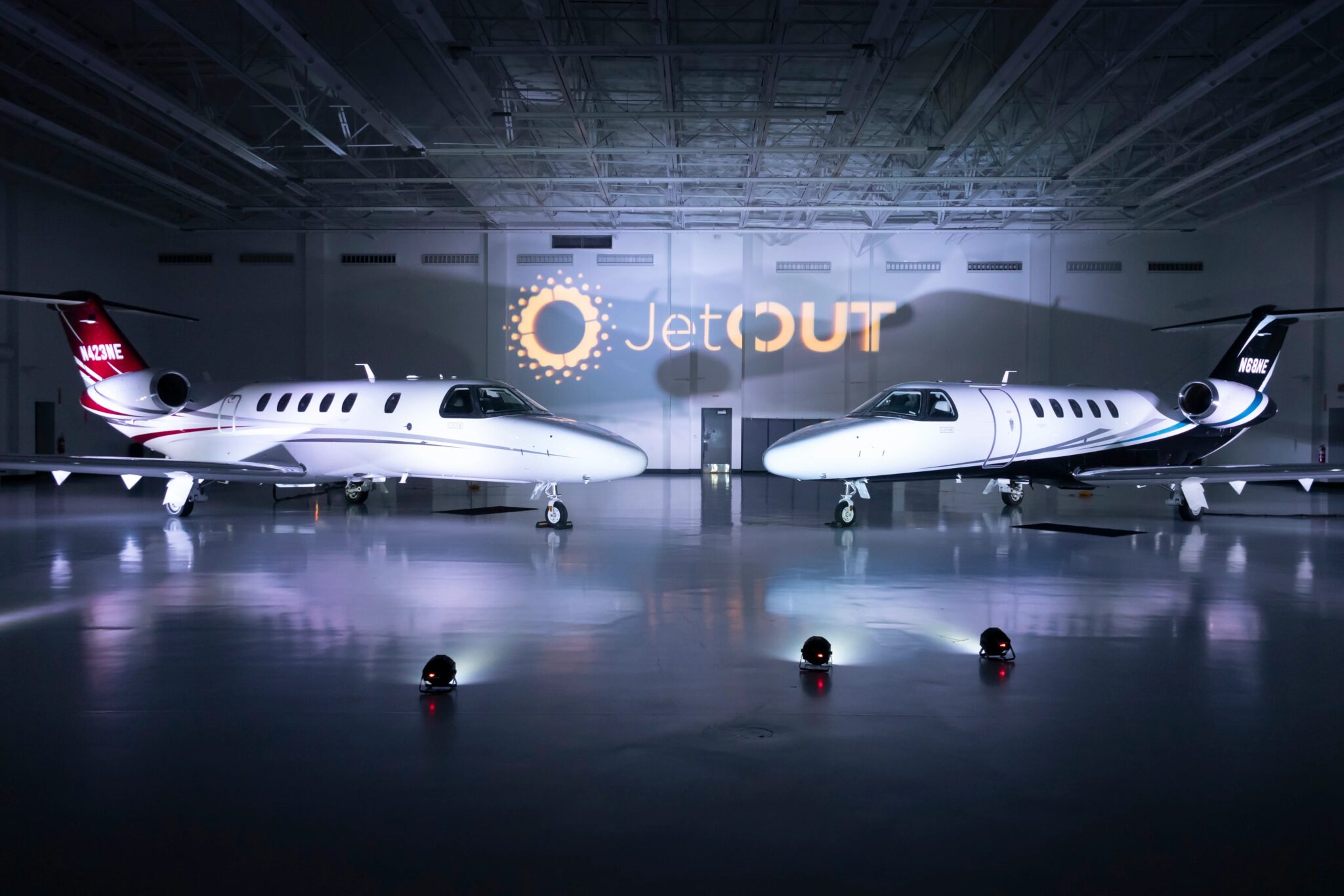 Jet OUT запускает программу совместной аренды и представляет калькулятор стоимости