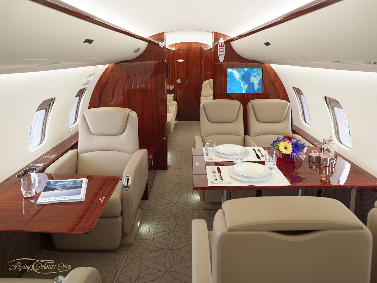 Flying Colors наращивает программу ExecLiner