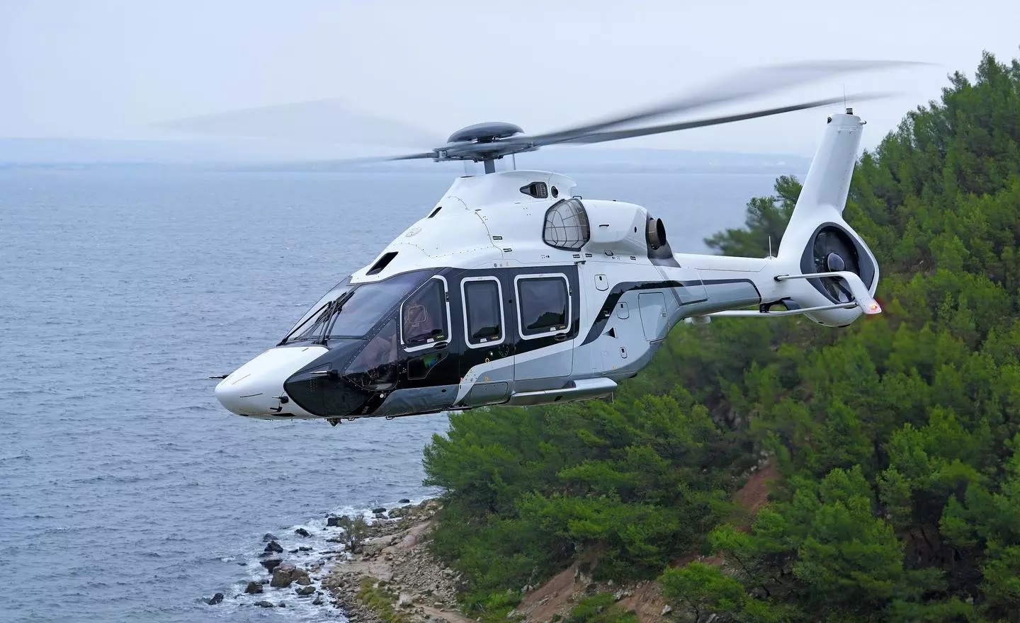 Airbus объявляет о сертификации H160 в Канаде