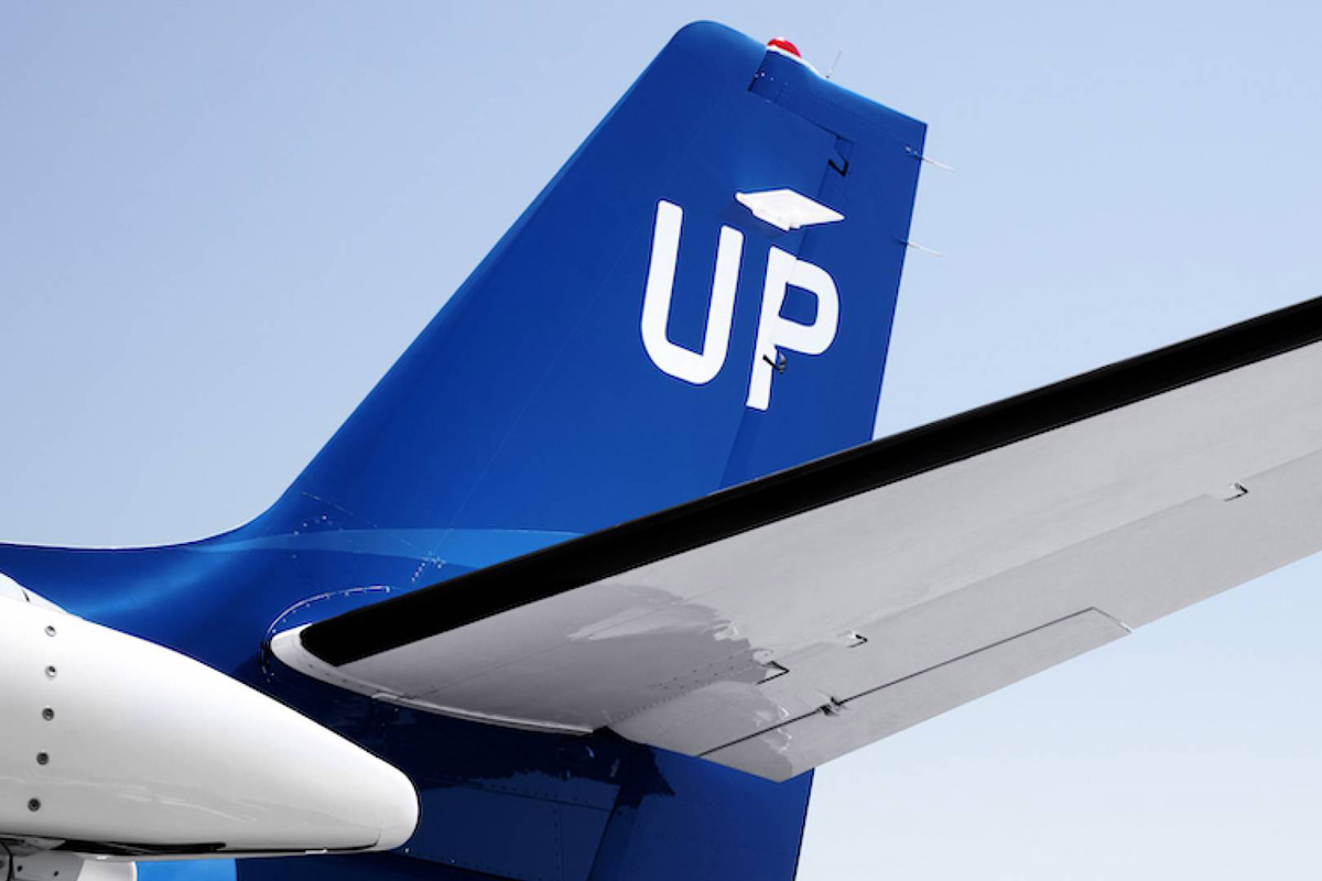 Wheels Up пытается остаться на плаву