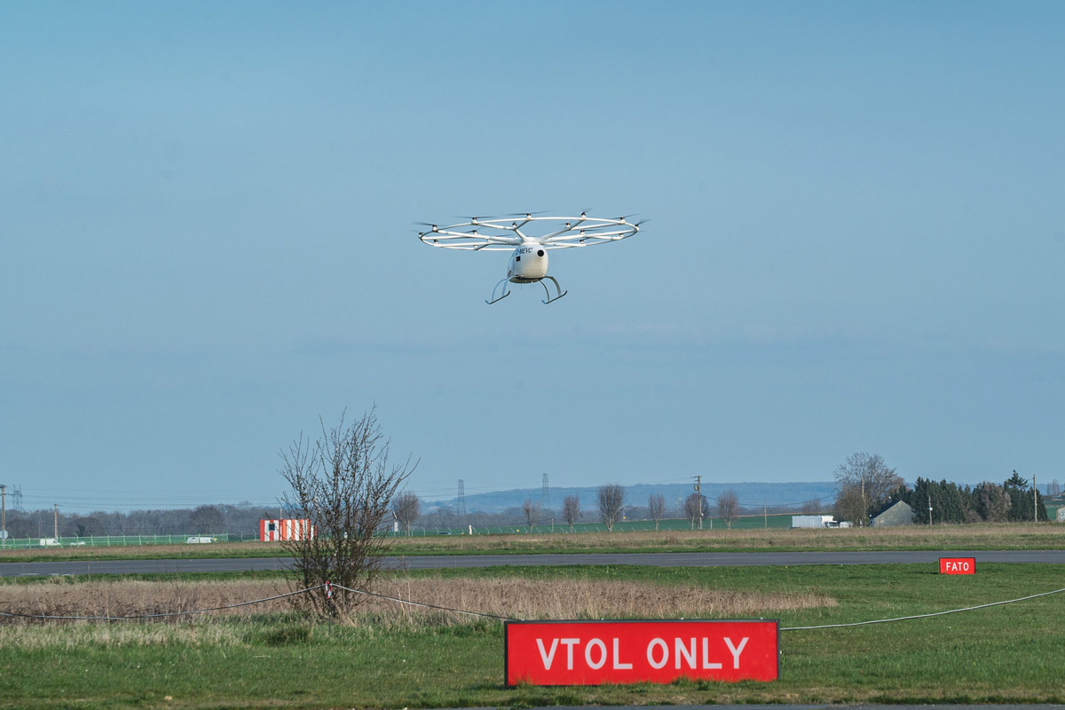 Volocopter впервые поднял воздух eVTOL с экипажем во Франции