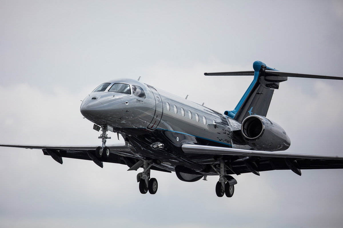 Embraer запускает новое поколение системы AHEAD для коммерческой и деловой авиации