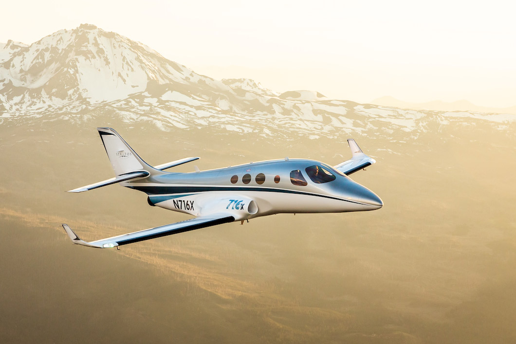 Stratos готовится к поставкам 716X