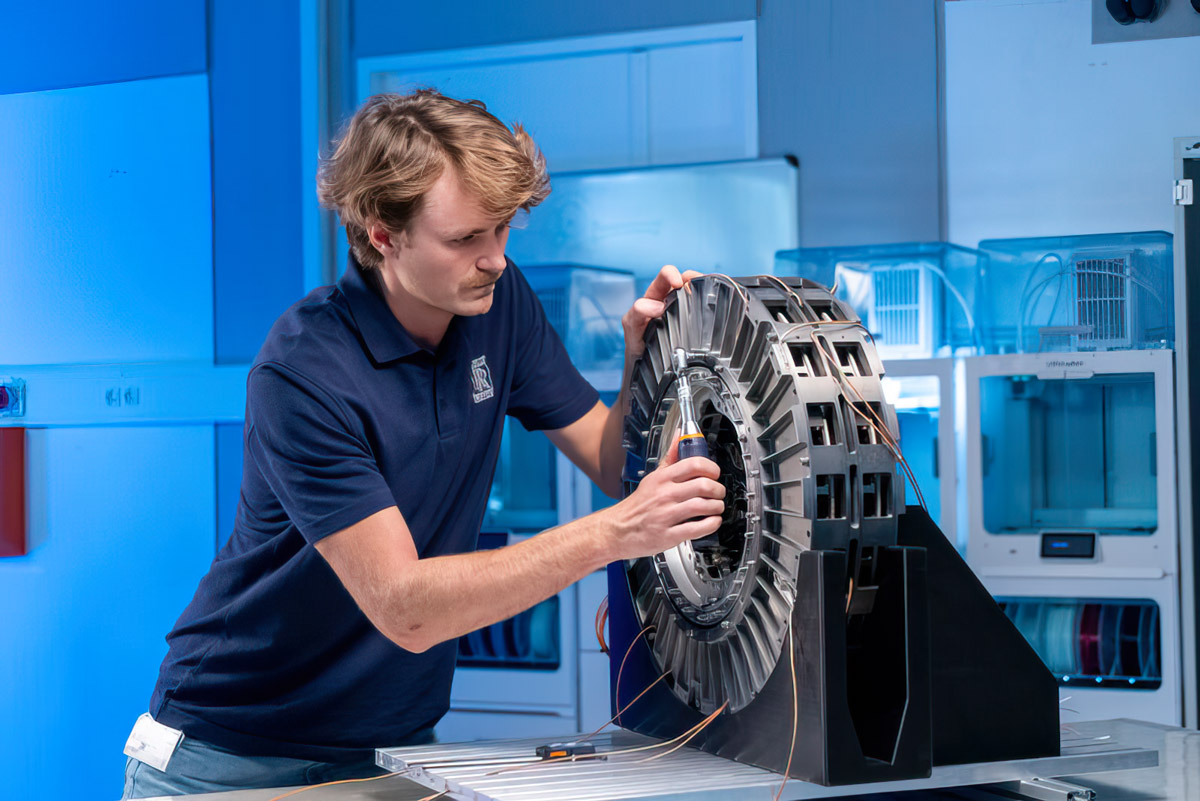 Rolls-Royce продает подразделение электродвигателей для eVTOL
