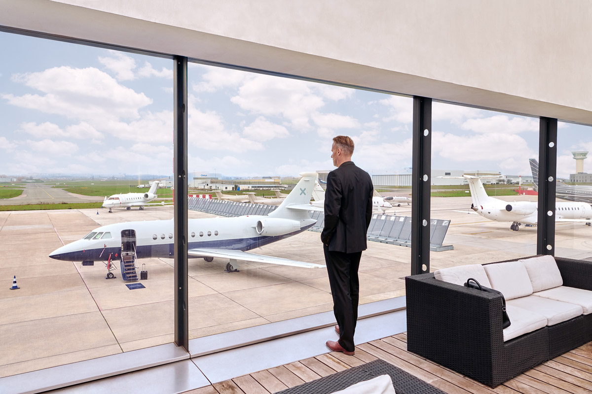 Luxaviation начал предлагать SAF в Париже