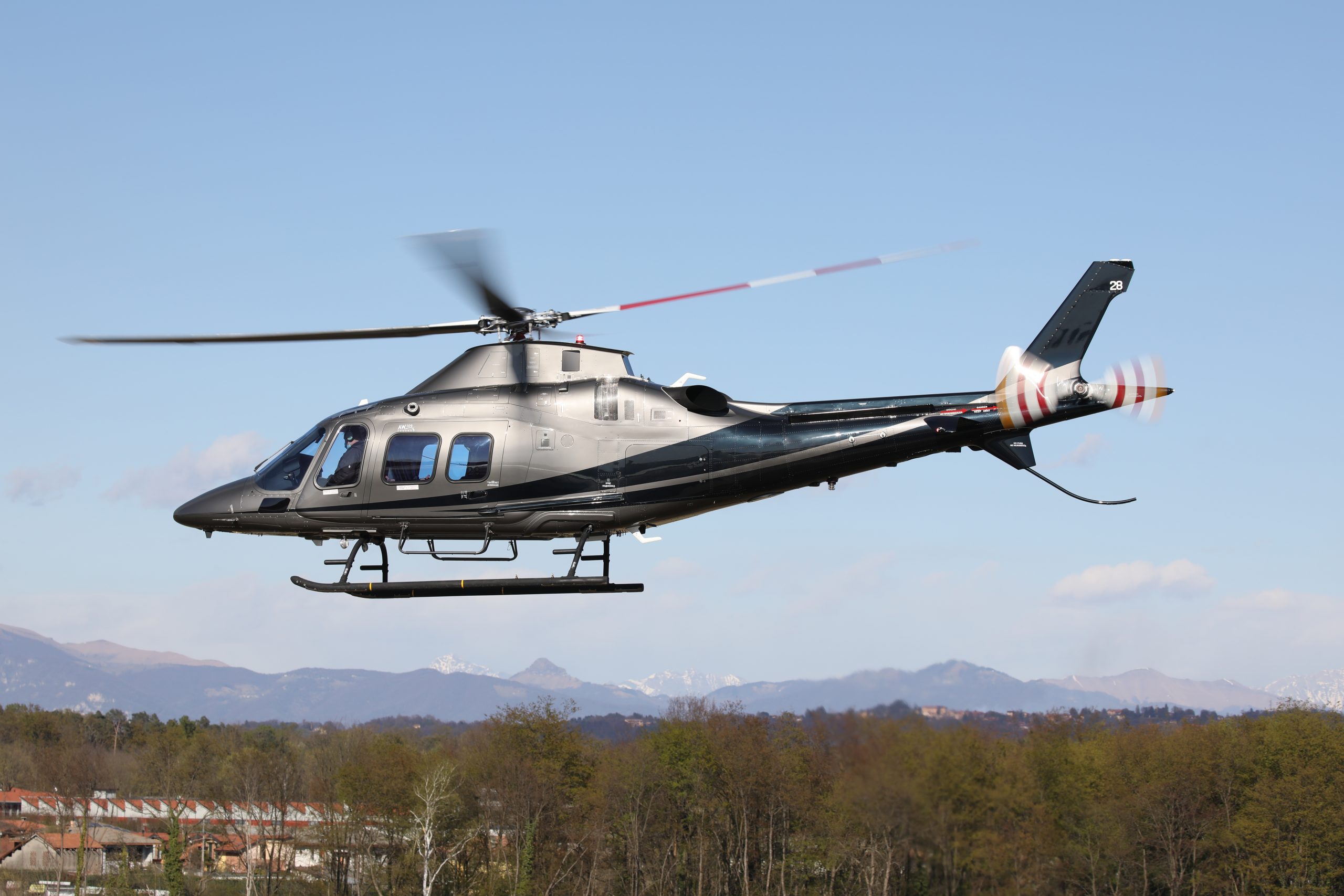 Exclases Group поставила в Россию новейший многоцелевой AW109 Trekker