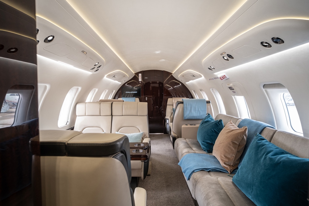 Luxaviation UK получает Challenger 650