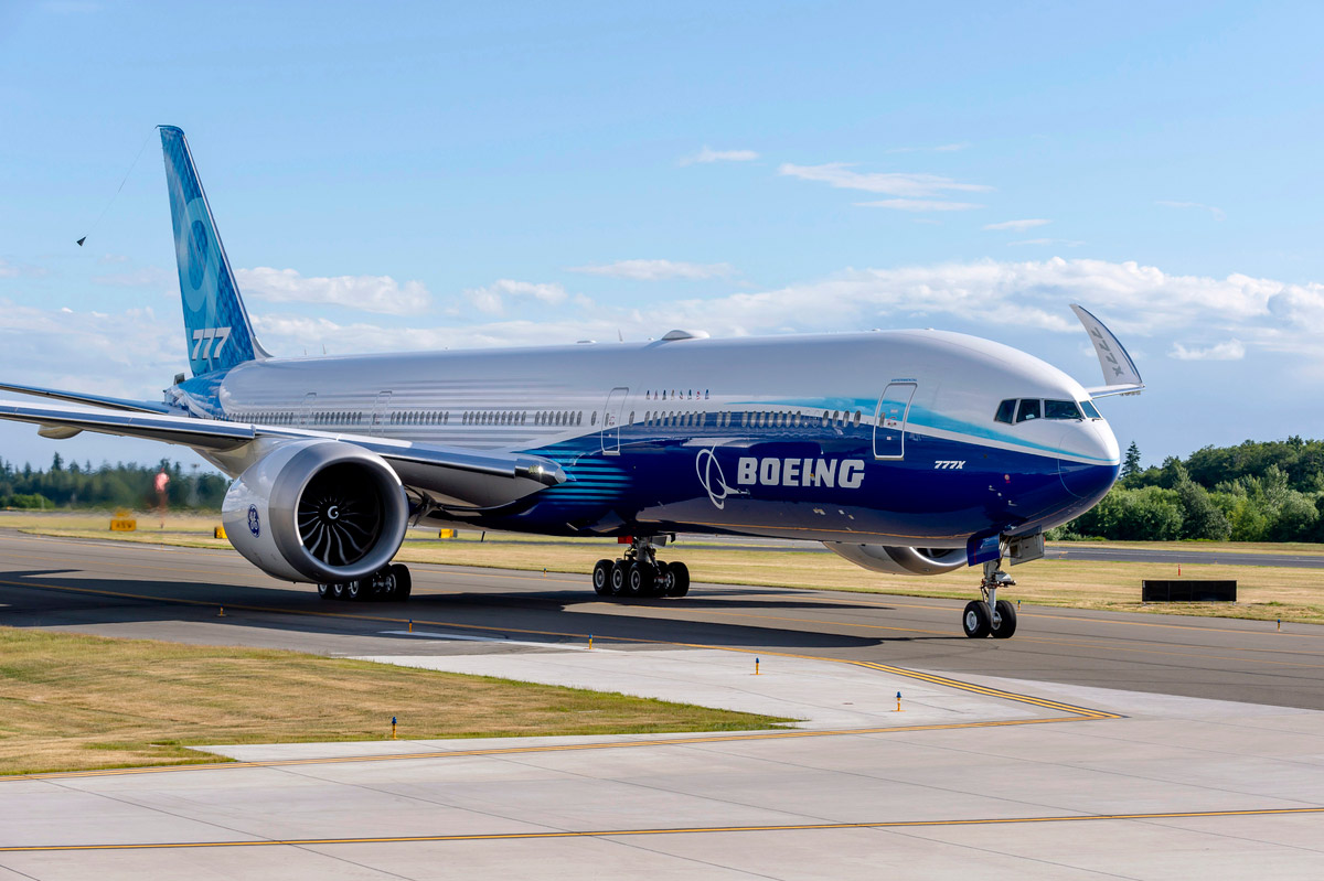Boeing отложит поставки новых 777Х