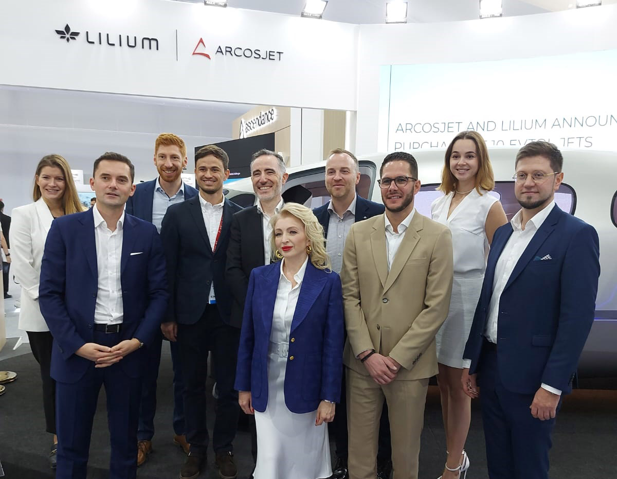 Arcosjet и Lilium объявляют о покупке 10 eVTOL