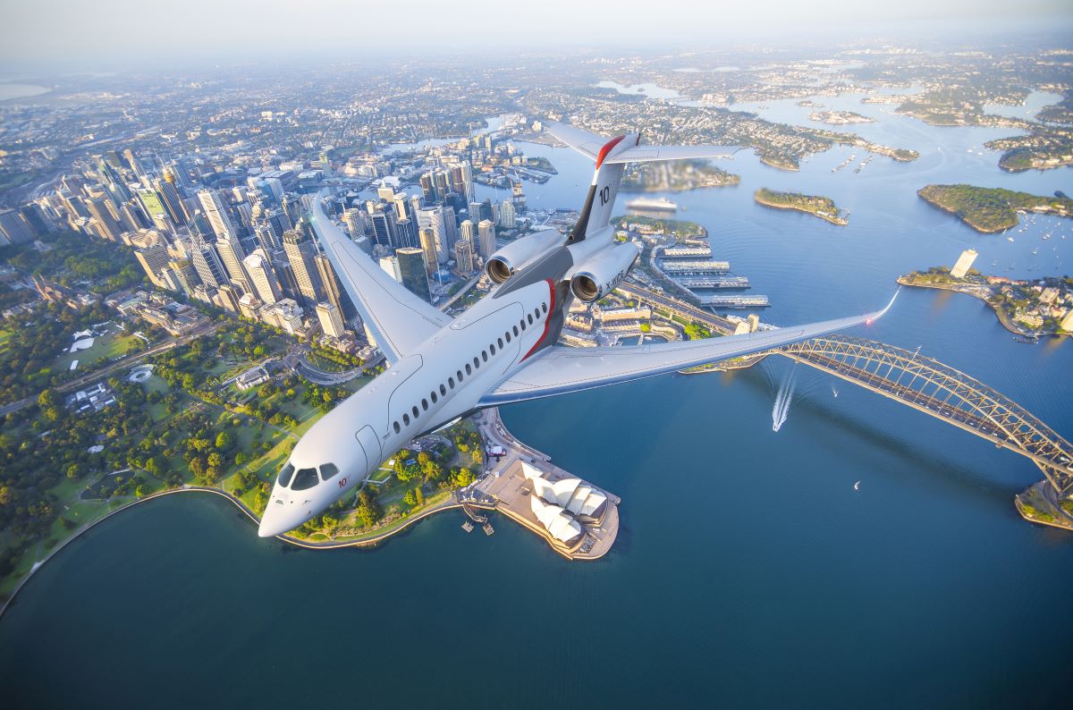 Поставки Falcon 10X начнутся не раньше 2027 года