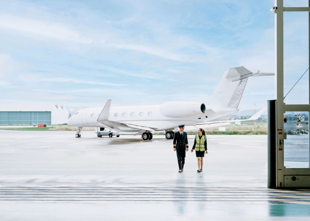 Jet Aviation отмечает 40-летие Jet Aviation Flight Services в США