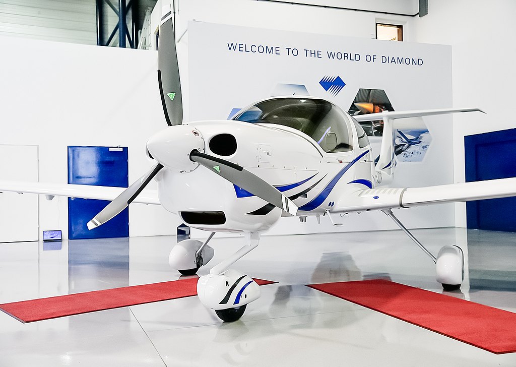 Diamond Aircraft отпраздновала первую с 2011 года поставку новых самолетов в Хорватию